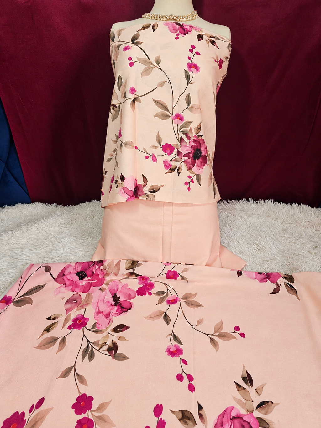 🌸 Mauve Meadows – 3PC Printed Karandi Unstitched Suit | Merium’s Wear 💜